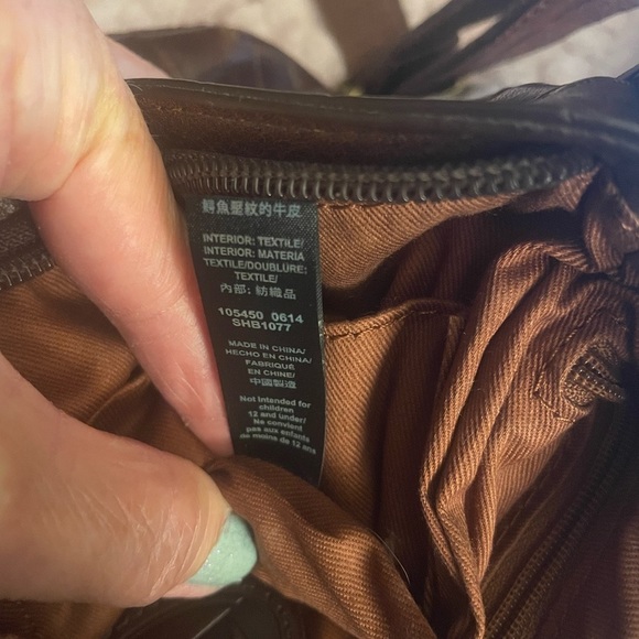 Fossil Alligator skin brown crossbody 10” x 9” - Picture 9 of 10